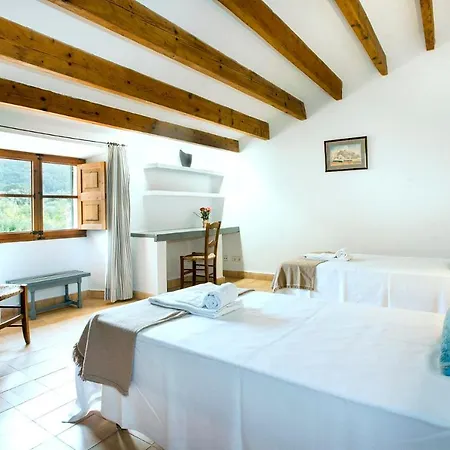 Son March Petite By Vintage Travel Pollença