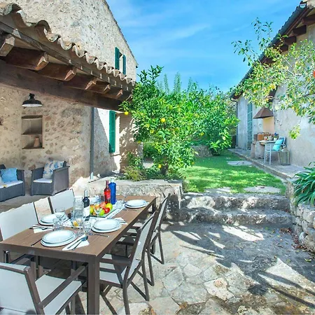 Son March Petite By Vintage Travel * Pollença